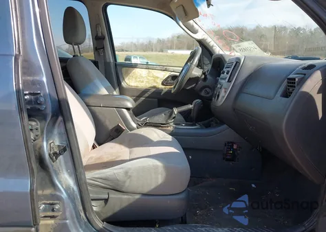 2005 Ford Escape Xlt из США, поврежденный, VIN 1FMYU93165KD99150